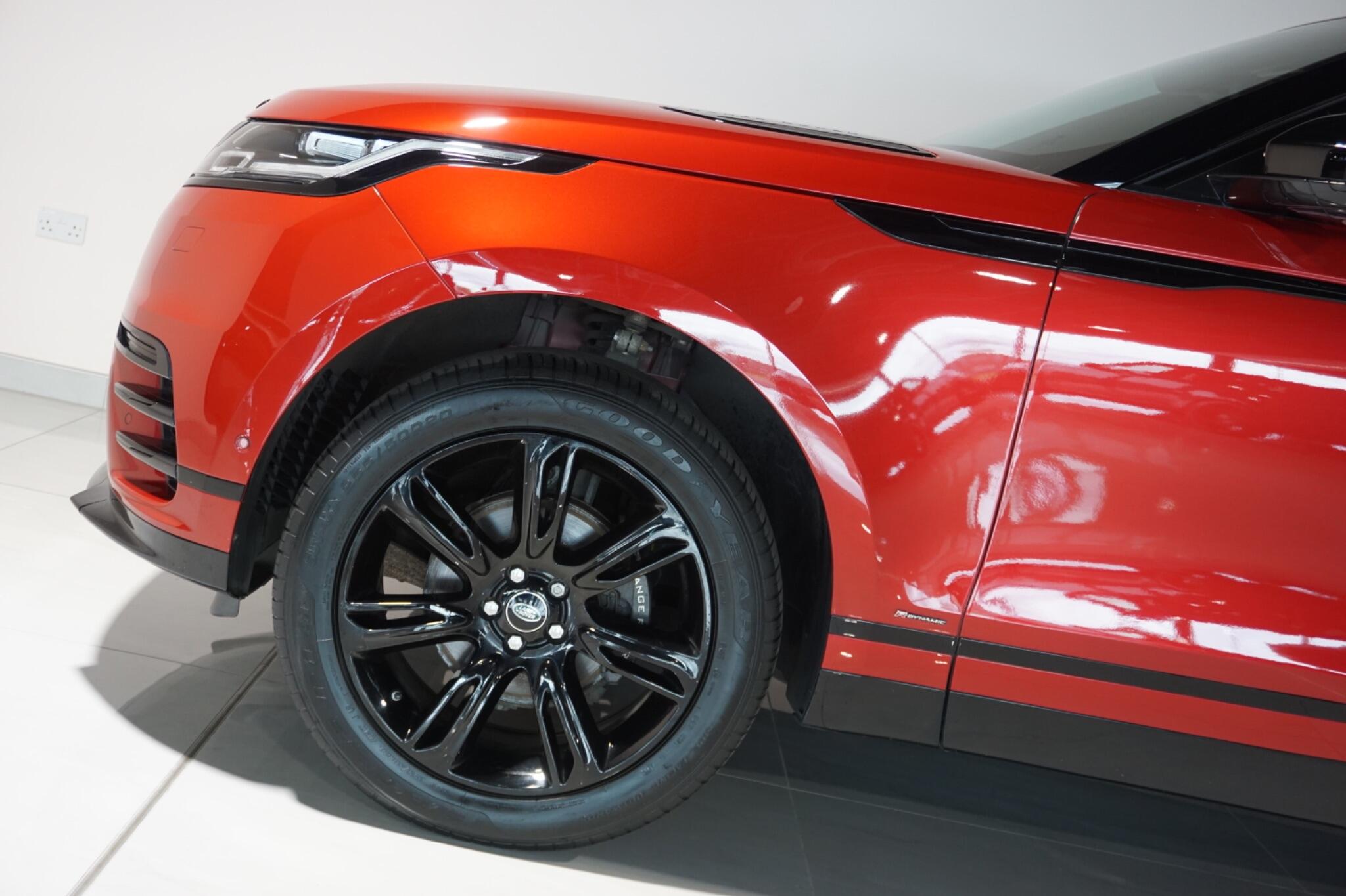 Land Rover Range Rover Velar 2.0 D180 R-Dynamic SE SUV 5dr Diesel Auto 4WD Euro 6 (s/s) (180 ps)